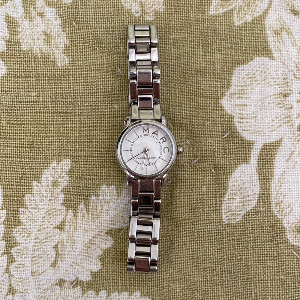 Marc jacobs small watch